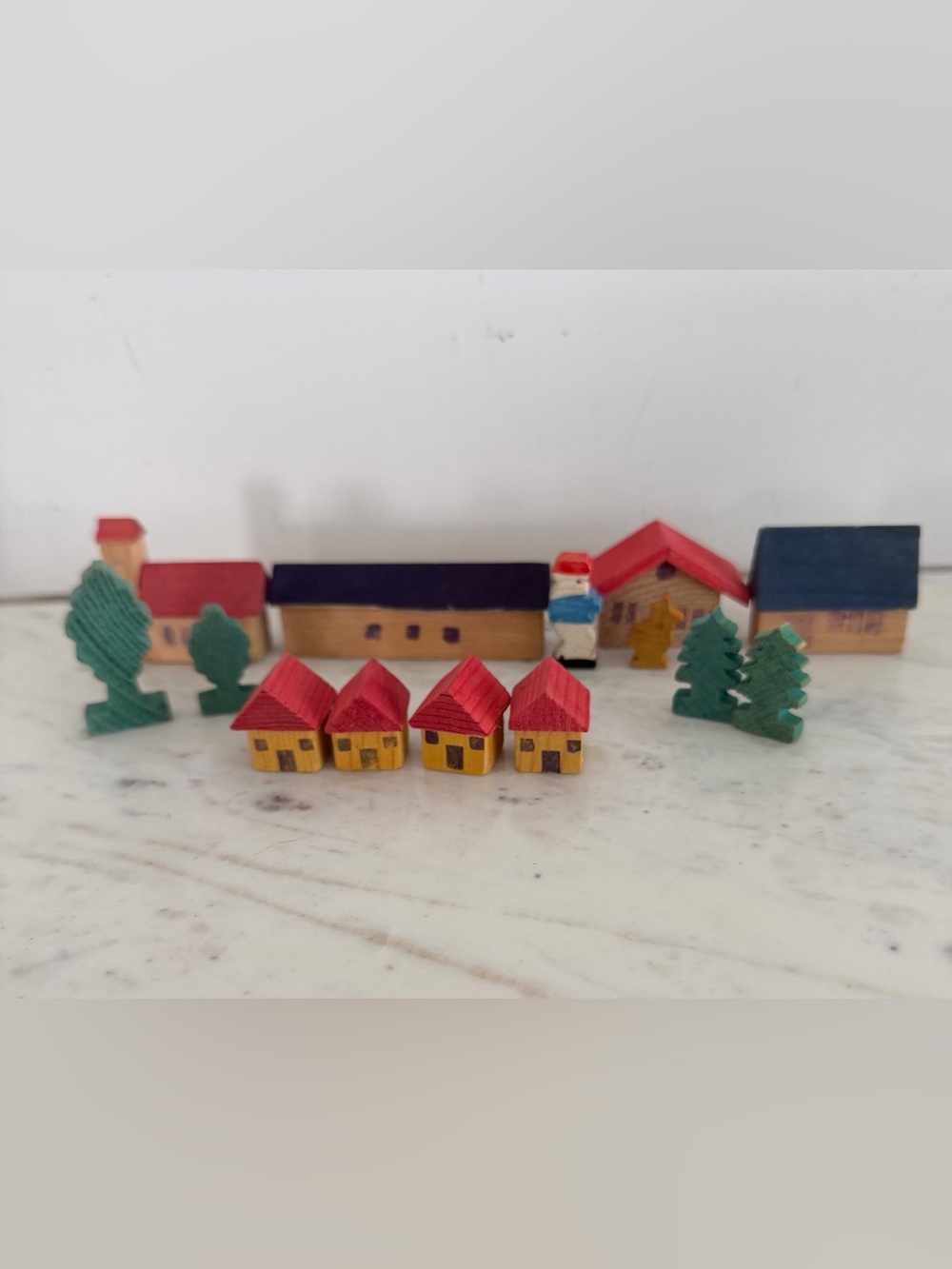 Wood Village 14 Piece Italy Vintage